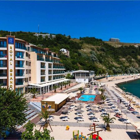 Royal Grand Hotel And Spa 卡瓦尔纳 外观 照片